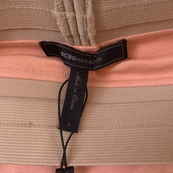 NWT BCBG Max Azria Athena skirt in blush, size S - Picture 4 of 8